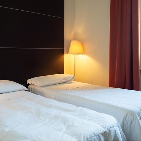 Hotel Ariston リヴォルノ エクステリア 写真